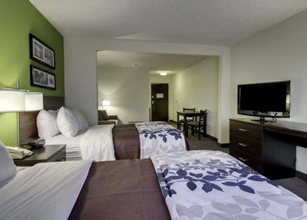 Sleep Inn & Suites Harrisonburg Near University Room photo